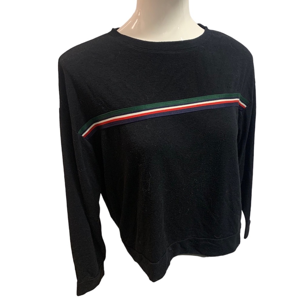 Black Crew neck thin sweater ribbon chest stripe